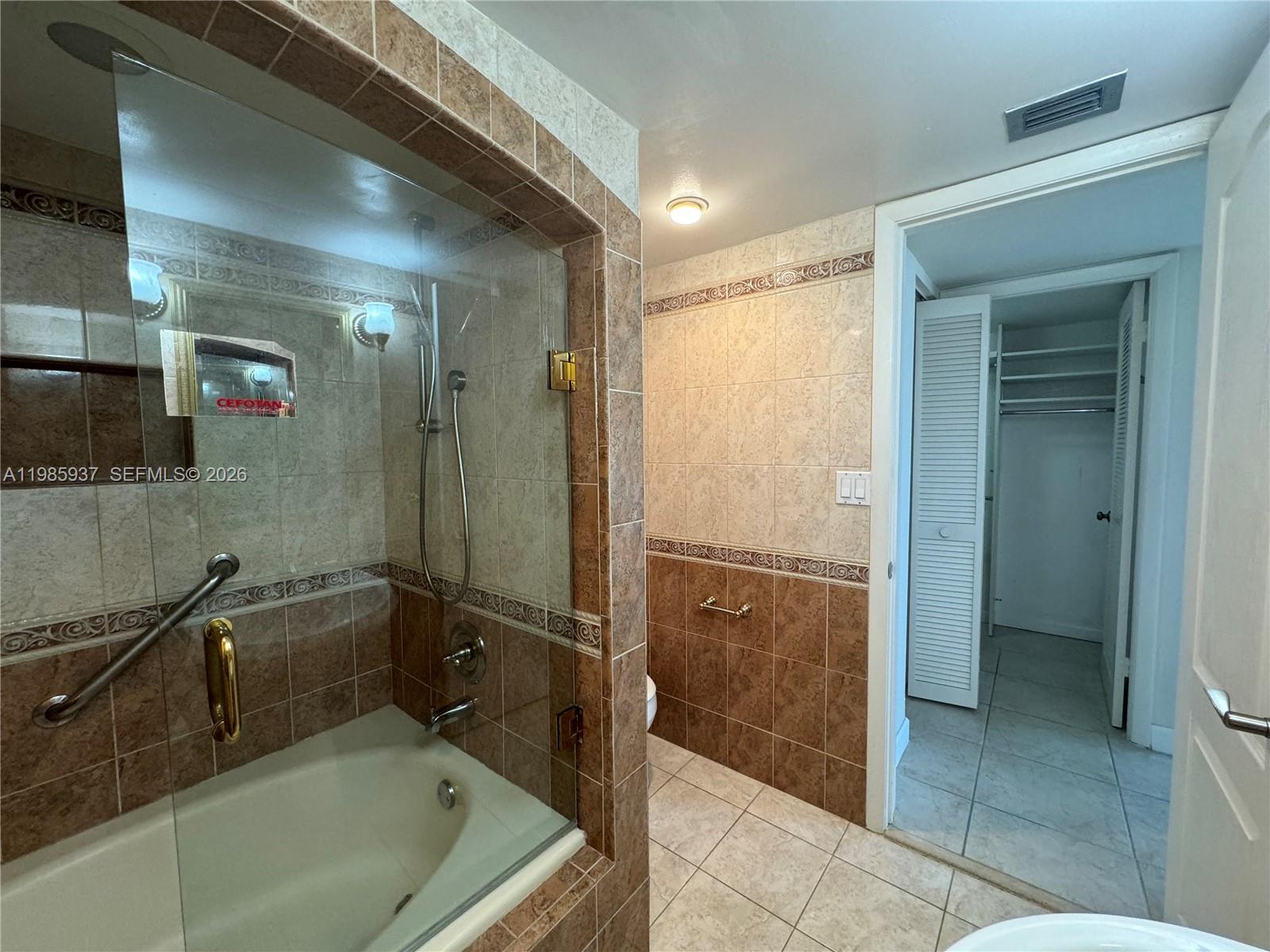 CLUB ATLANTIS CONDO - Residential