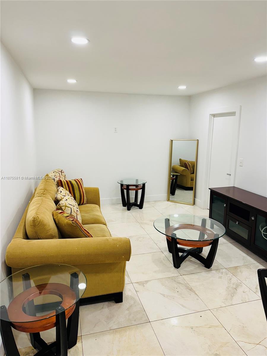 Fully furnished and updated one bedroom apartment East of US-1 & just a few steps from Young Circle arts park, downtown strip & 5 minutes from Hollywood Beach.
