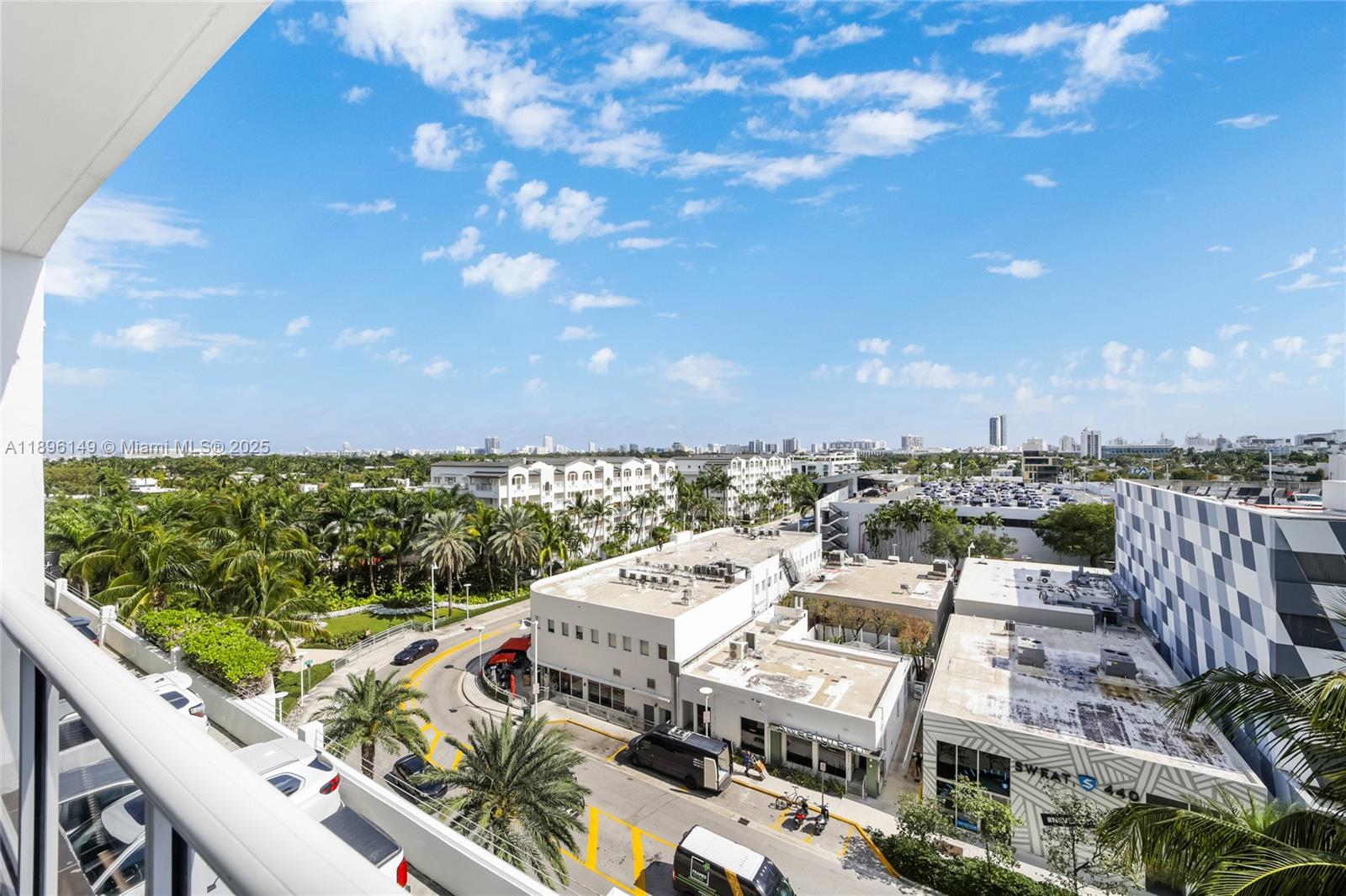 SUNSET HARBOUR NORTH COND - Residential