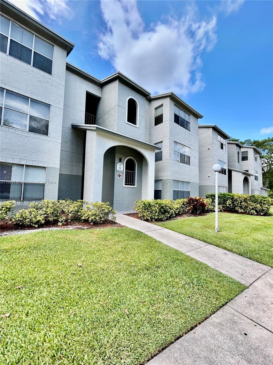 Rental Property at 1401 Village Blvd 1328, West Palm Beach, Palm Beach County, Florida - Bedrooms: 2 
Bathrooms: 1  - $1,850 MO.