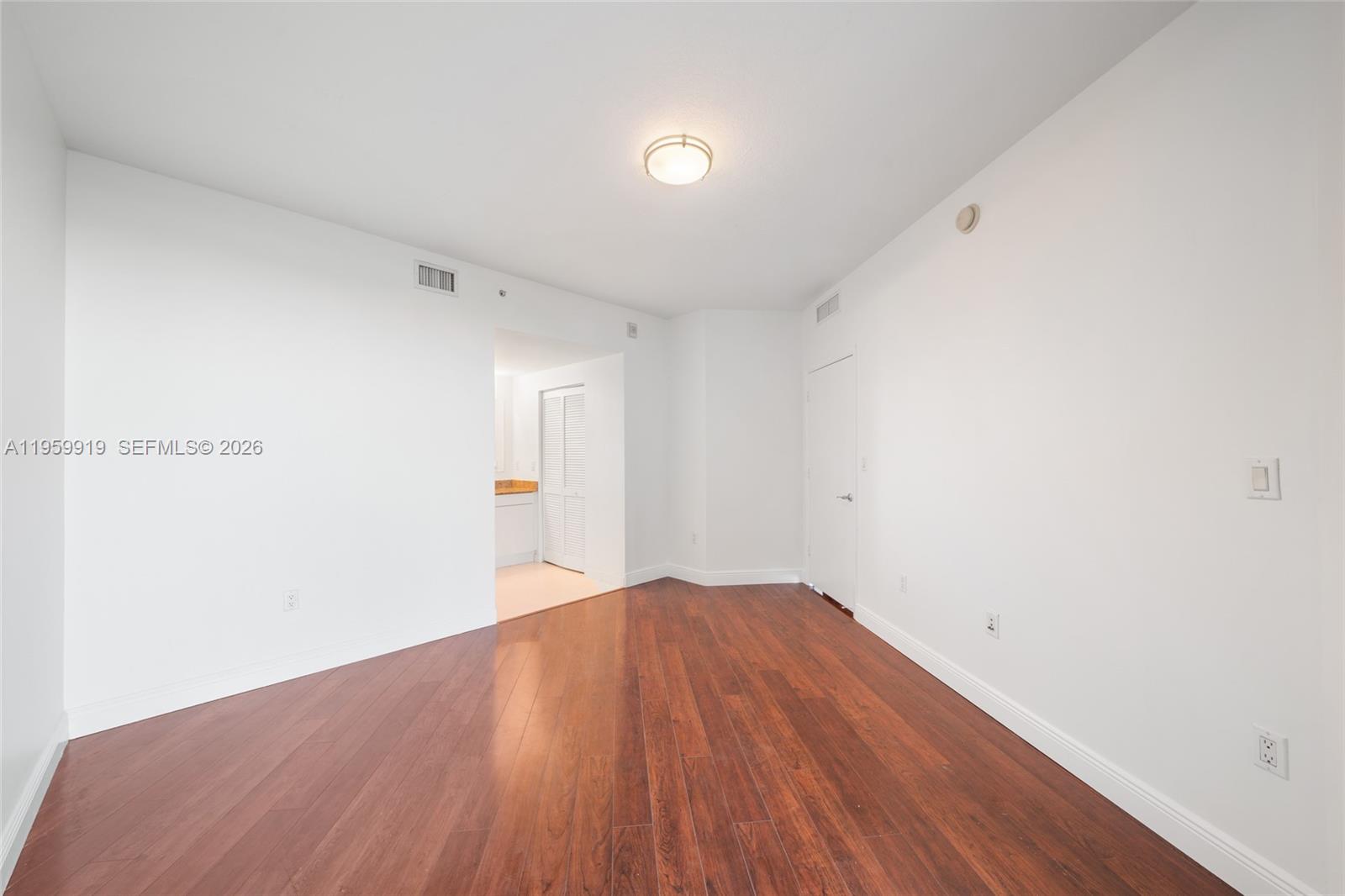 DOWNTOWN DADELAND CONDO N - Residential Lease