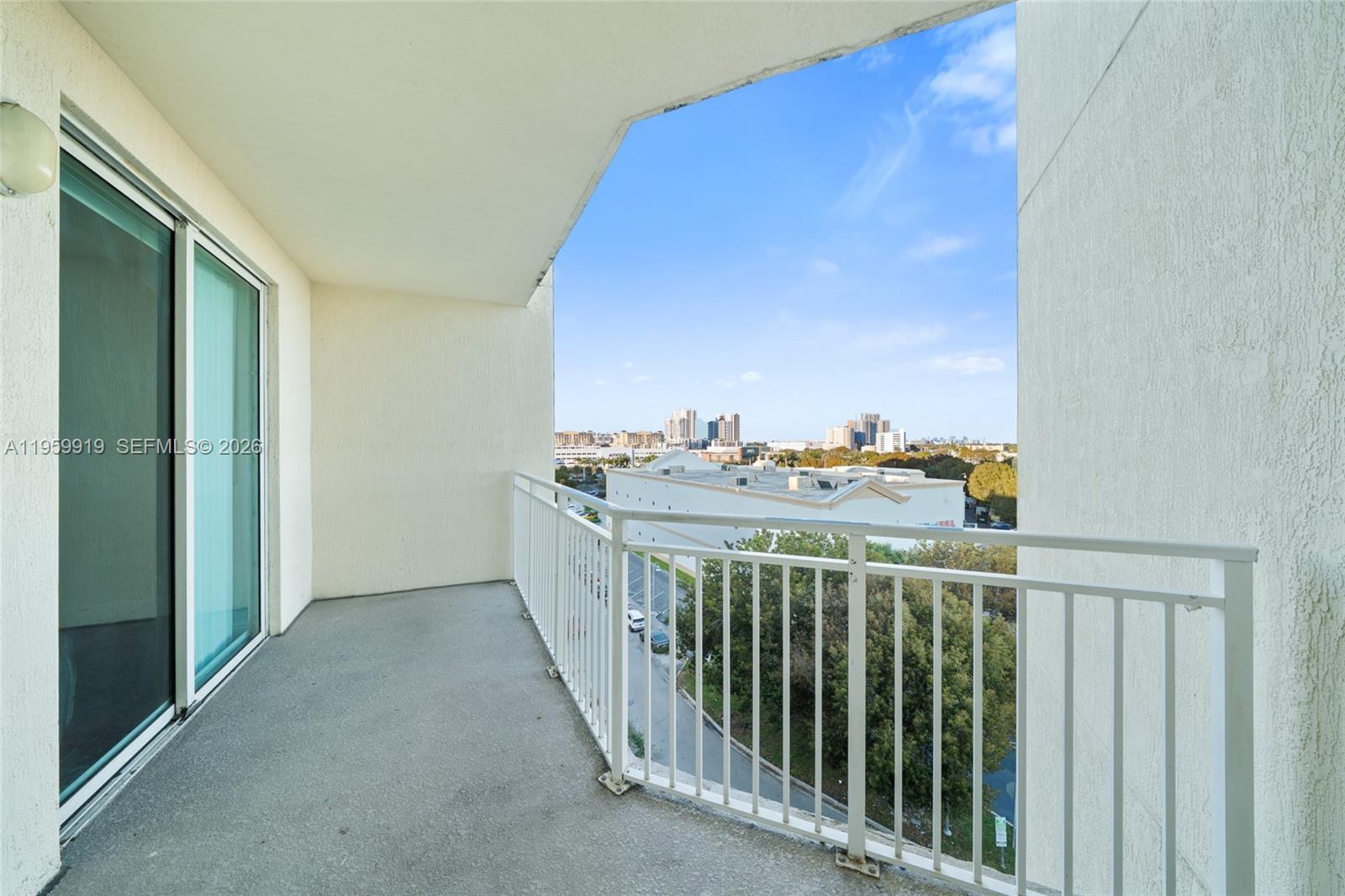 DOWNTOWN DADELAND CONDO N - Residential Lease