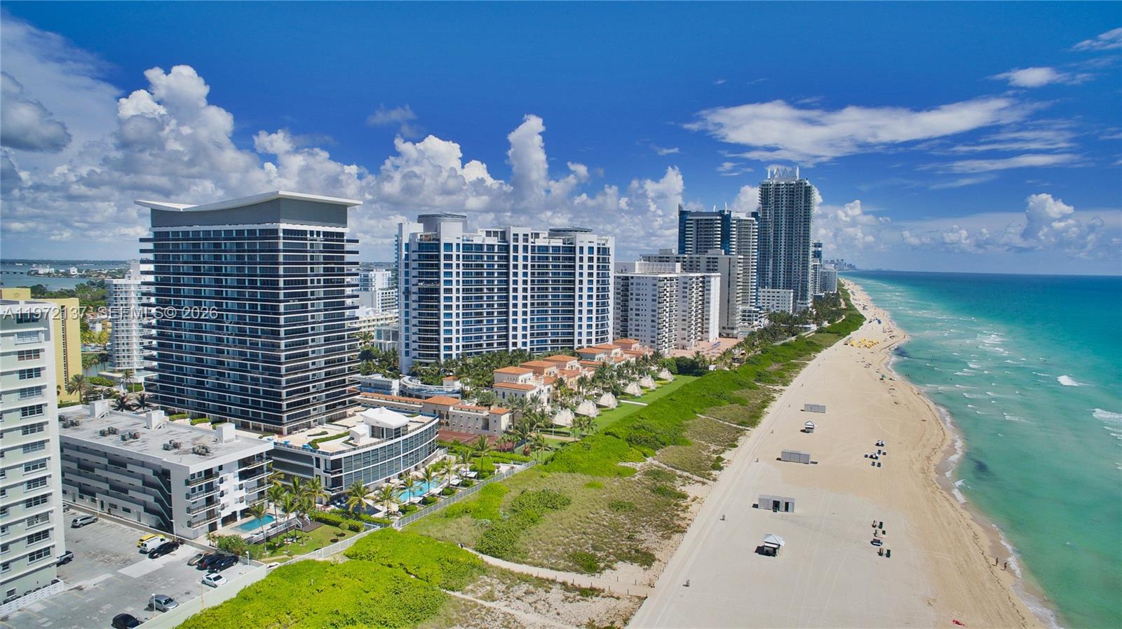 5875 Collins Ave 1008