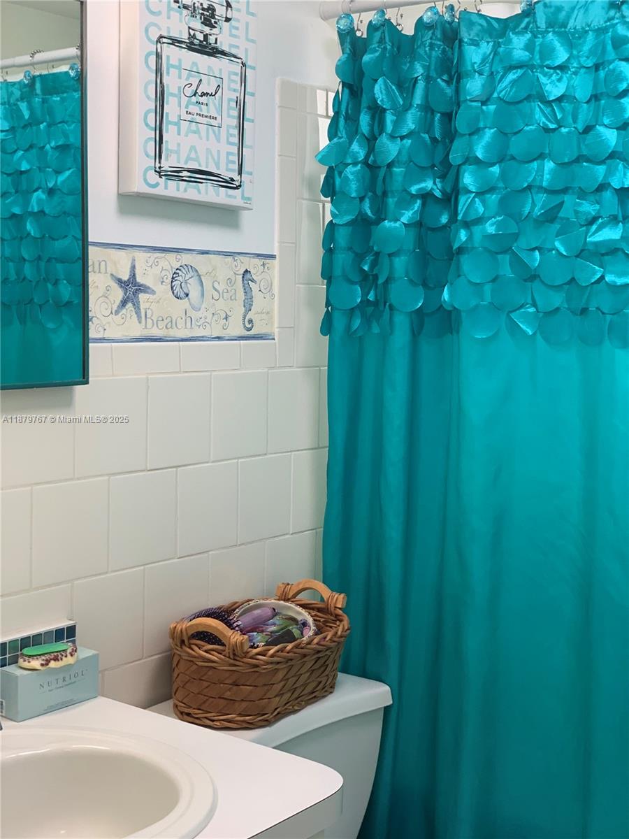 VENETIAN PARK GARDENS CON - Residential