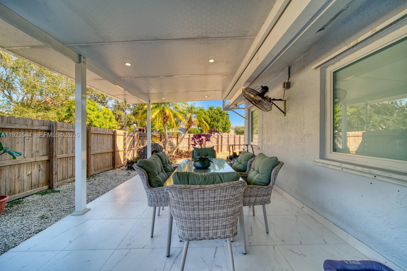 LAKES BY THE BAY SEC 4 - Residential