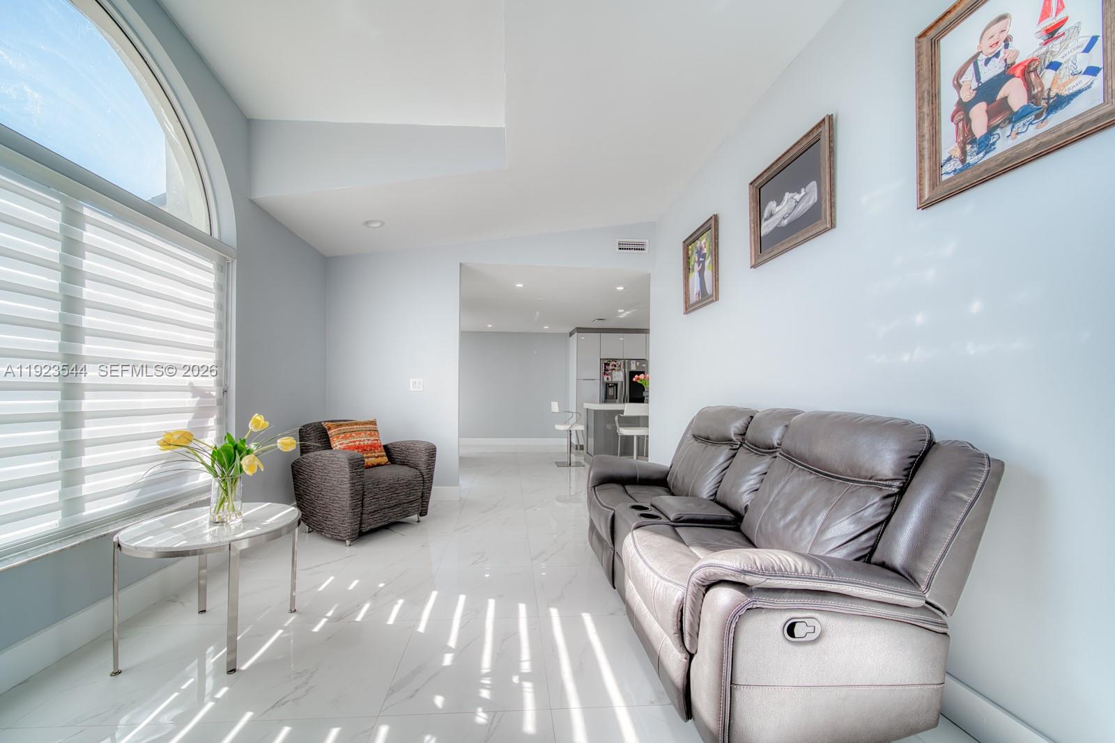 LAKES BY THE BAY SEC 4 - Residential