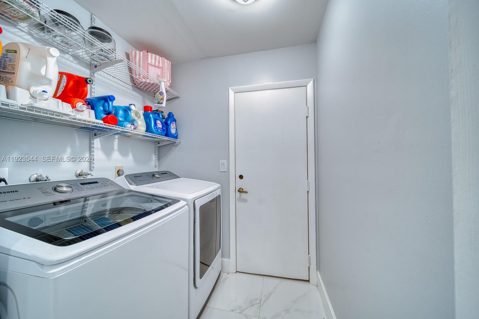 LAKES BY THE BAY SEC 4 - Residential