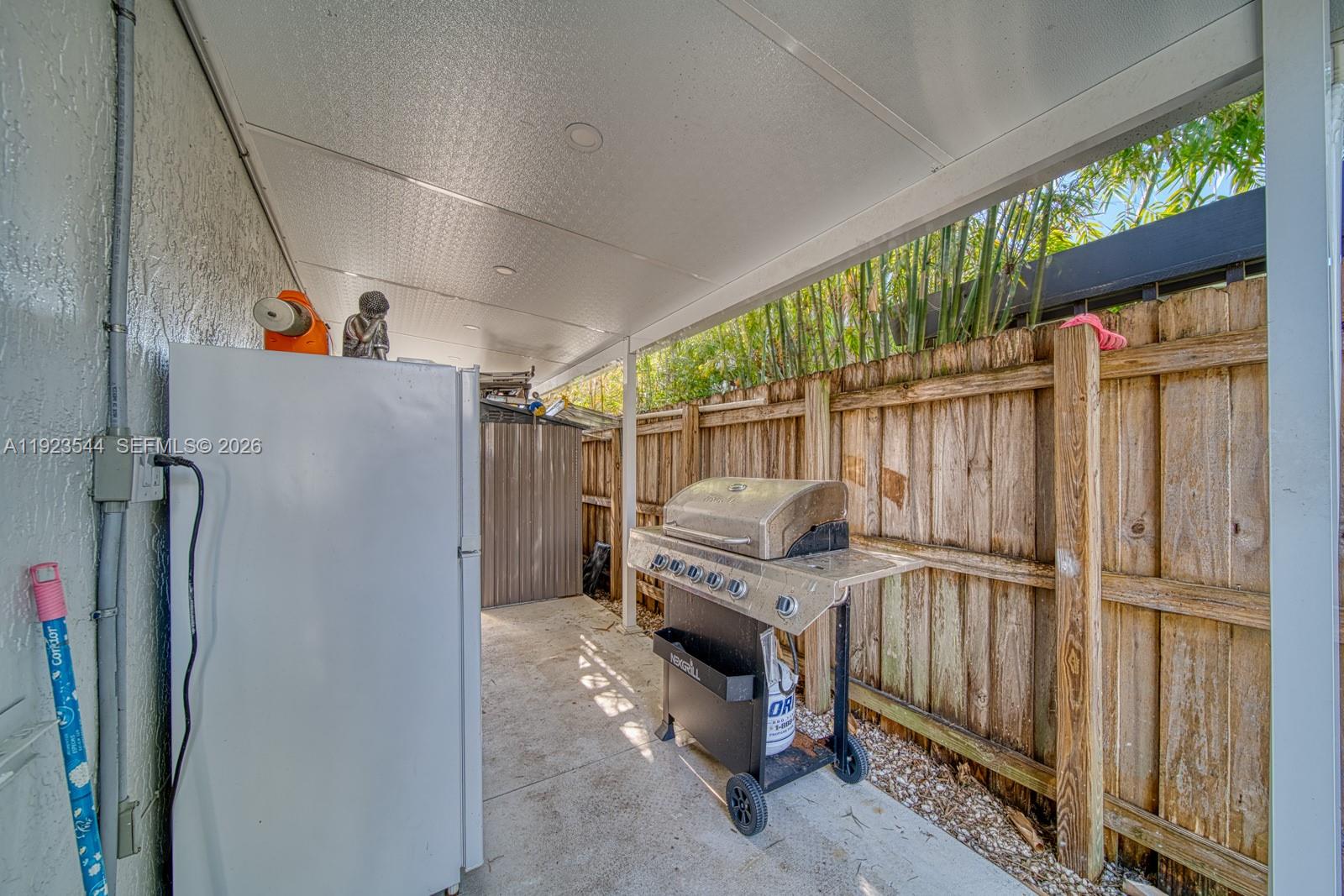 LAKES BY THE BAY SEC 4 - Residential