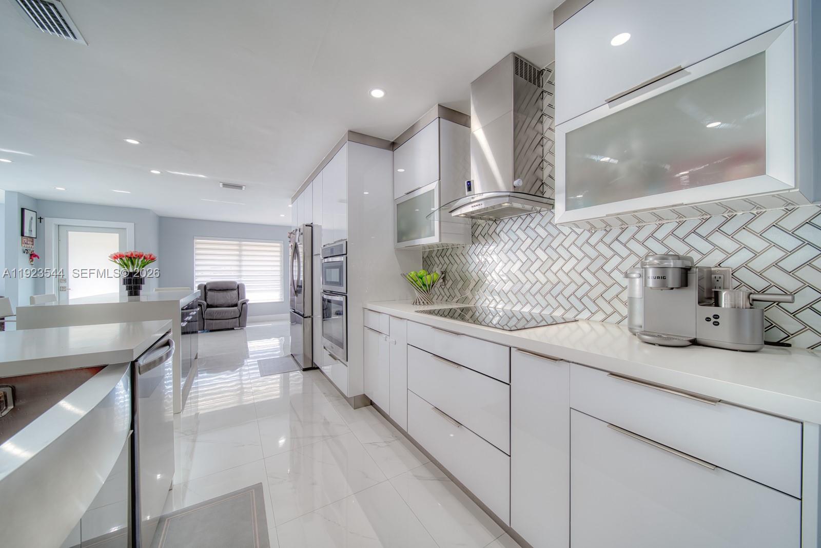 LAKES BY THE BAY SEC 4 - Residential