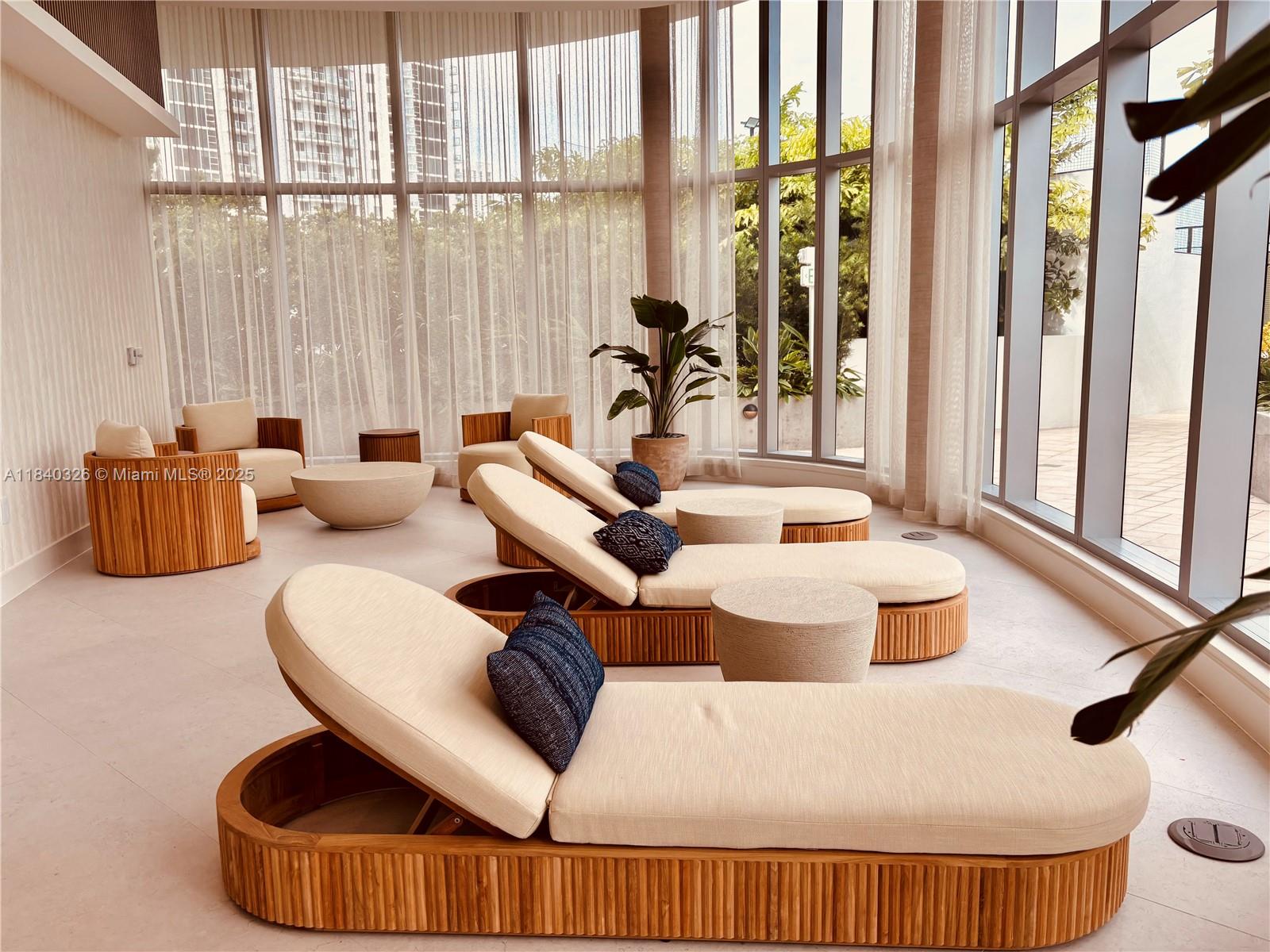 ARIA RESERVE SOUTH - Residential