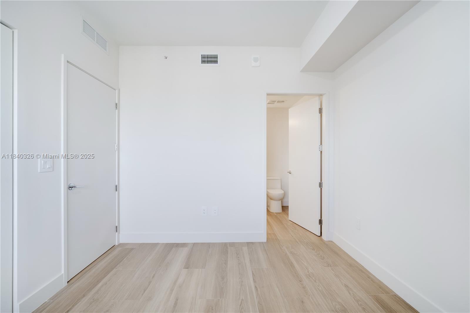 ARIA RESERVE SOUTH - Residential