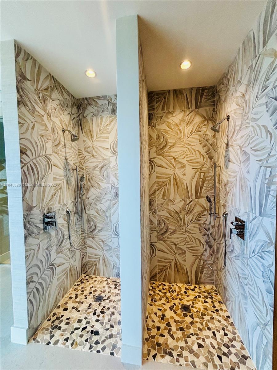 ARIA RESERVE SOUTH - Residential