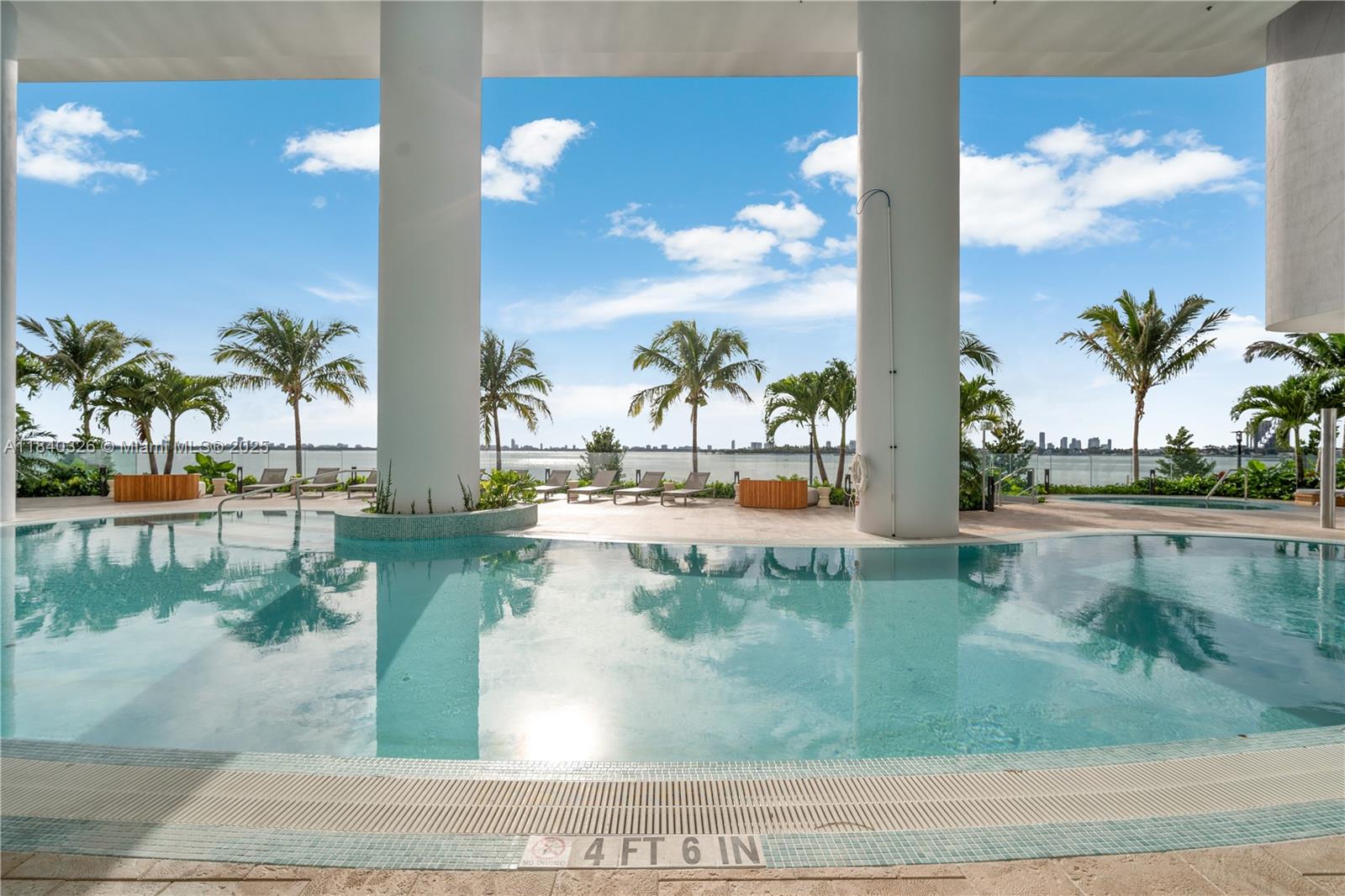 700 NE 24 Street 4203, Miami, FL, 33137/$2,300,000 1 700 NE 24 Street 4203