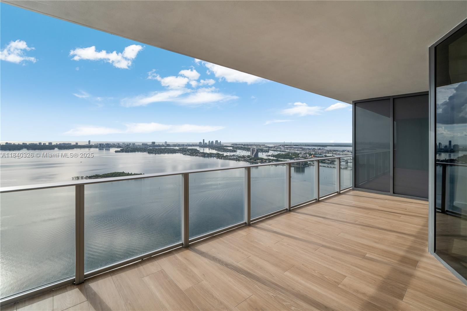700 NE 24 Street 4203, Miami, FL, 33137/$2,300,000 2 700 NE 24 Street 4203