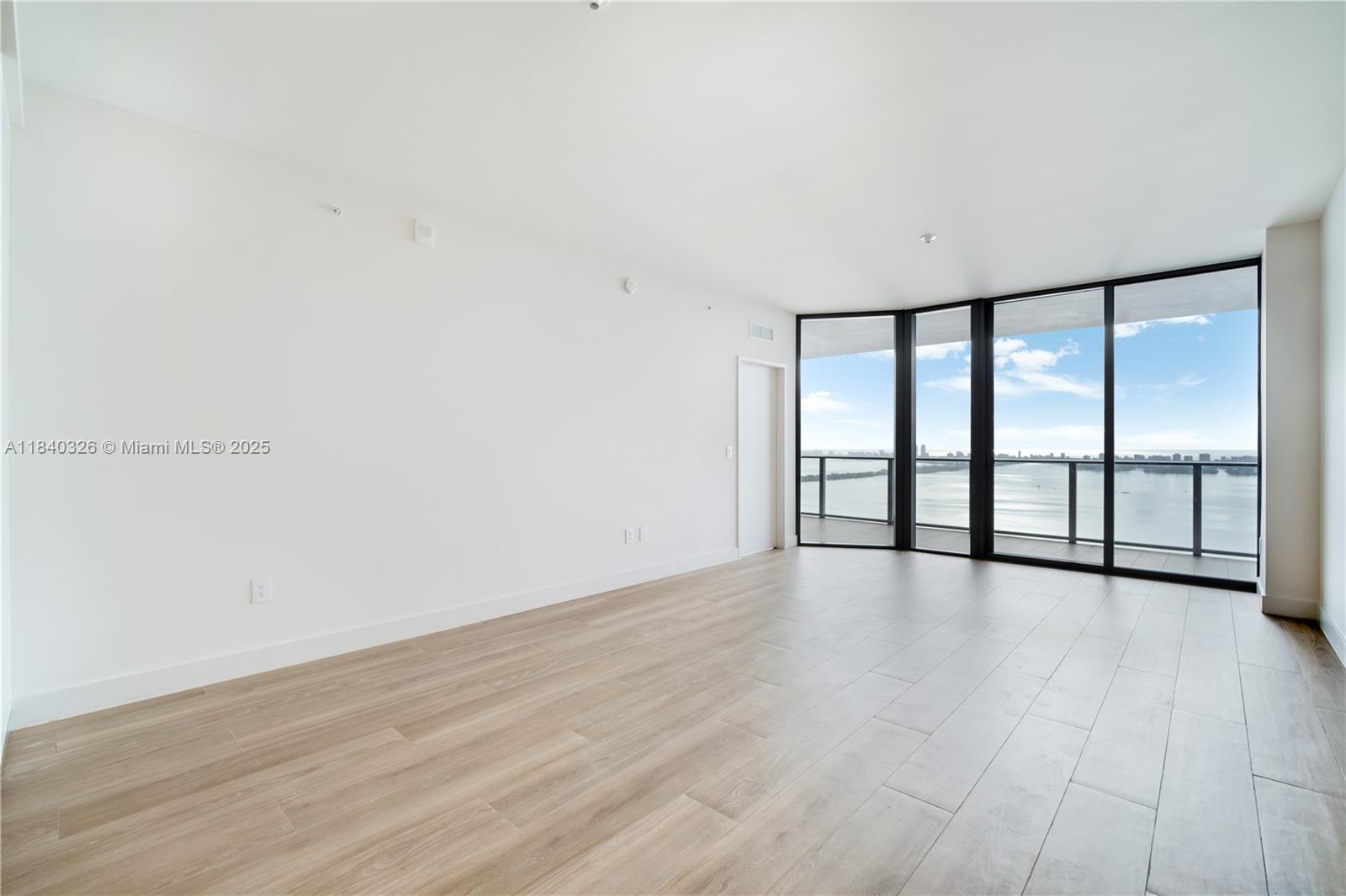 700 NE 24 Street 4203, Miami, FL, 33137/$2,300,000 4 700 NE 24 Street 4203