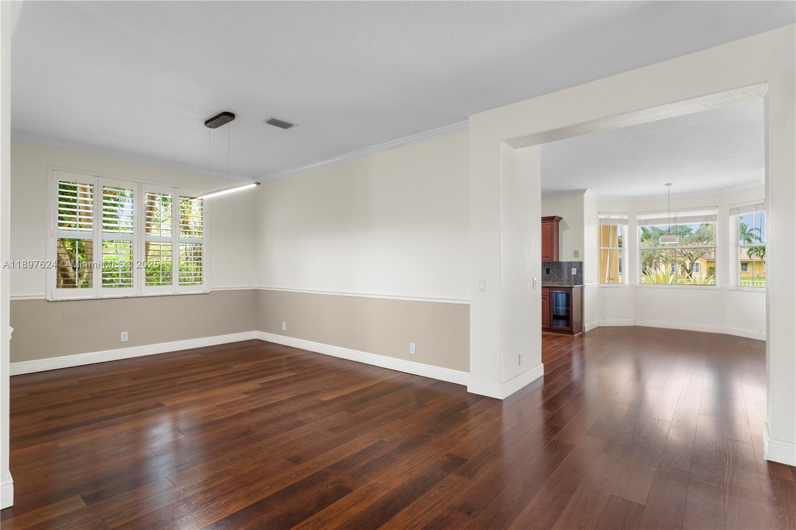 3620 Heron Ridge Ln, Weston, FL, 33331/$1,370,000 3 3620 Heron Ridge Ln