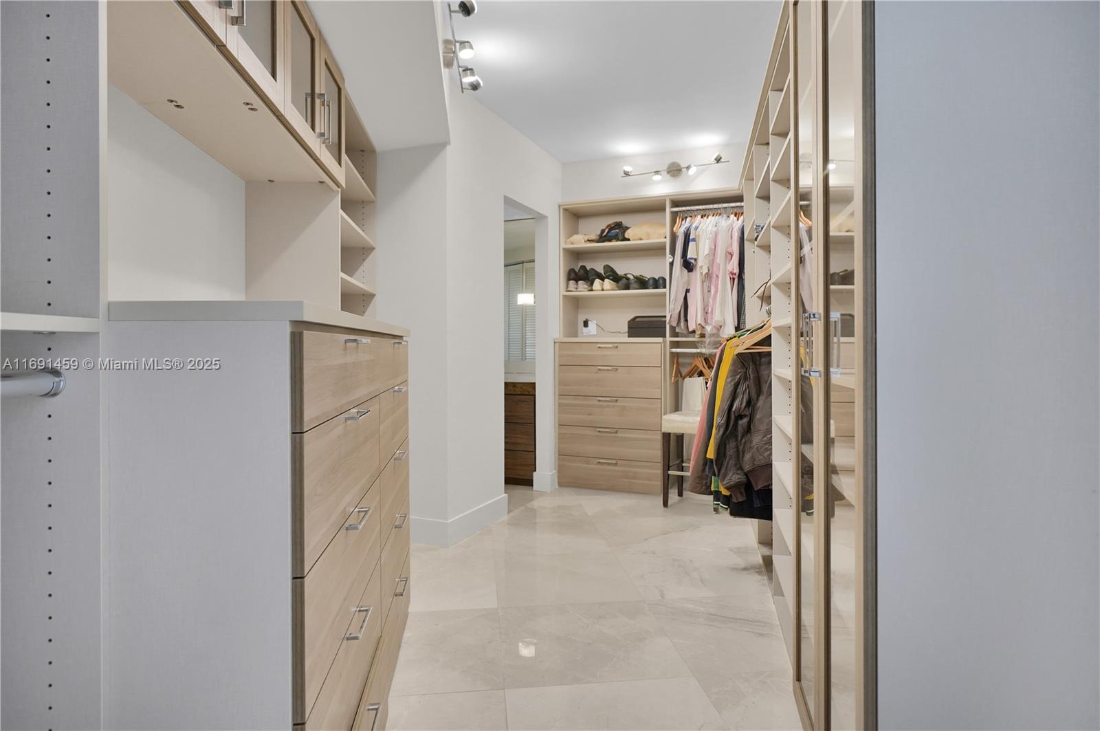 FIFTY SIX-SIXTY COLLINS A - Residential