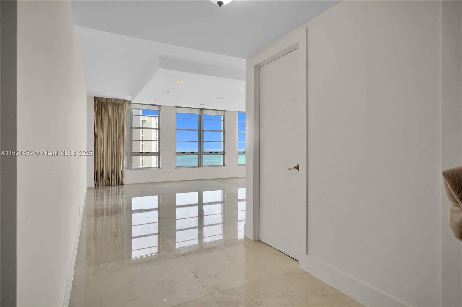 FIFTY SIX-SIXTY COLLINS A - Residential
