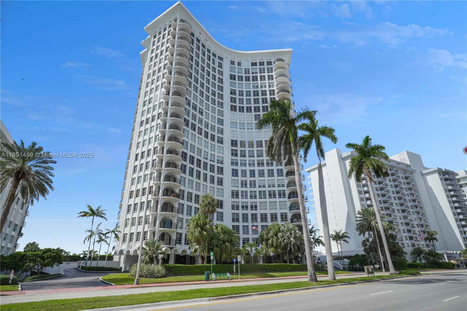FIFTY SIX-SIXTY COLLINS A - Residential