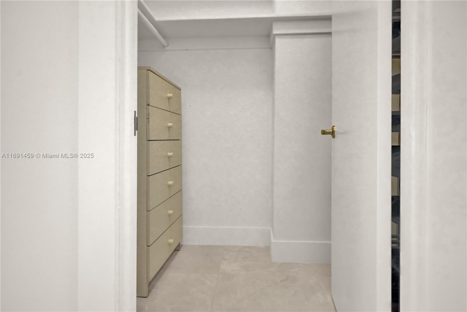 FIFTY SIX-SIXTY COLLINS A - Residential