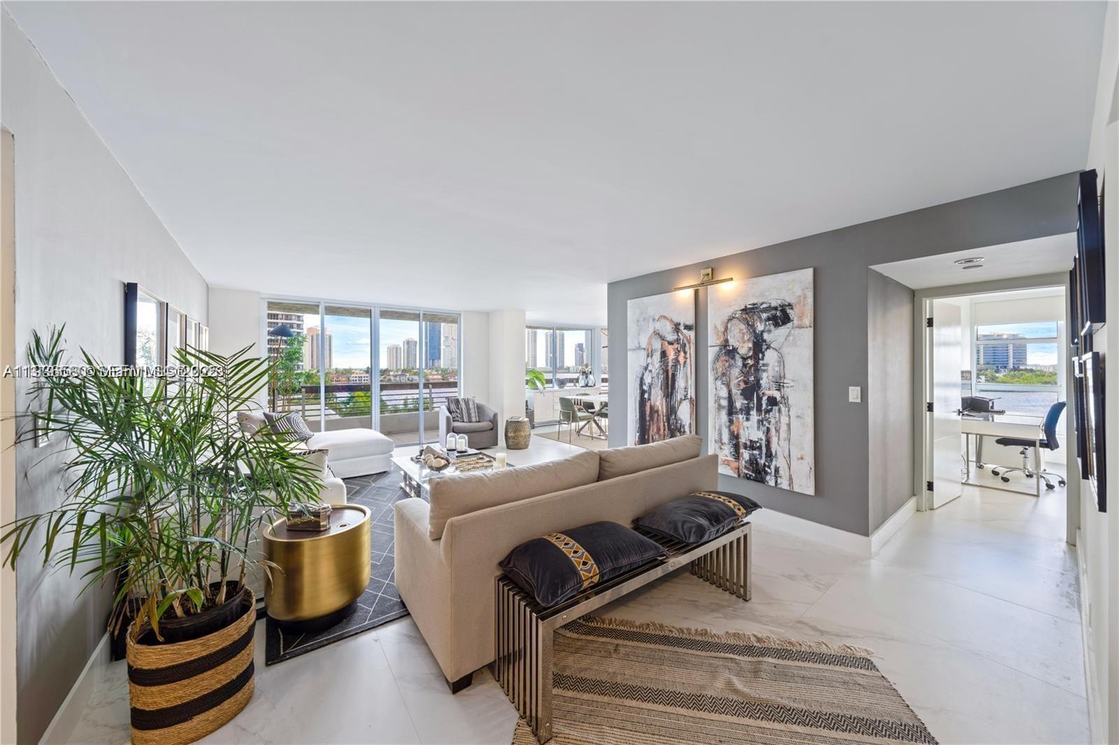 3530 Mystic Pointe Dr 715