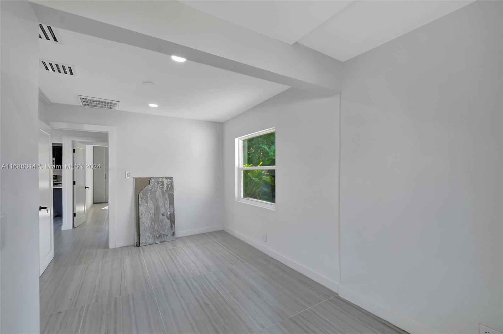 LAKEVIEW RIDGE - Residential