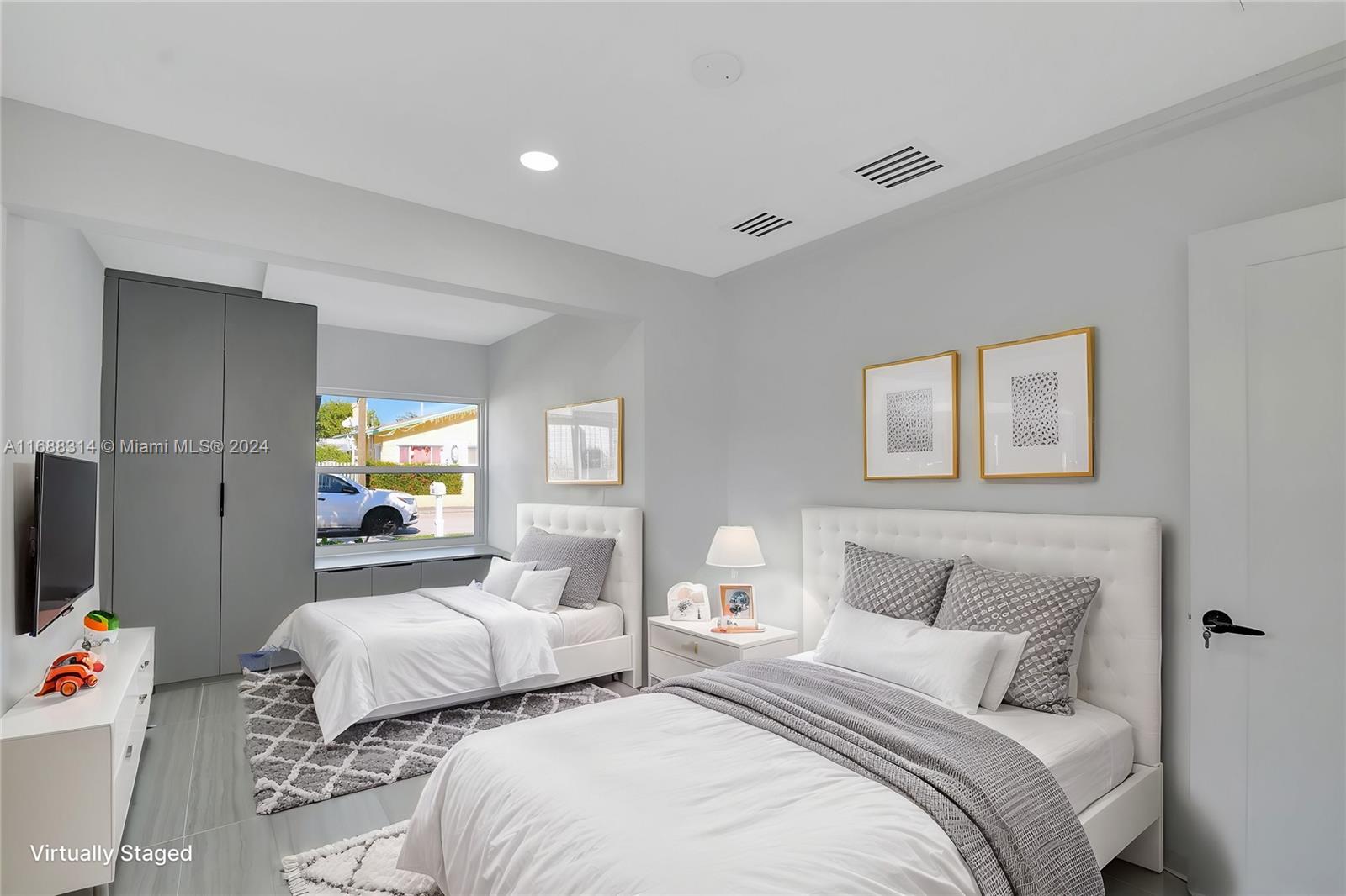 LAKEVIEW RIDGE - Residential