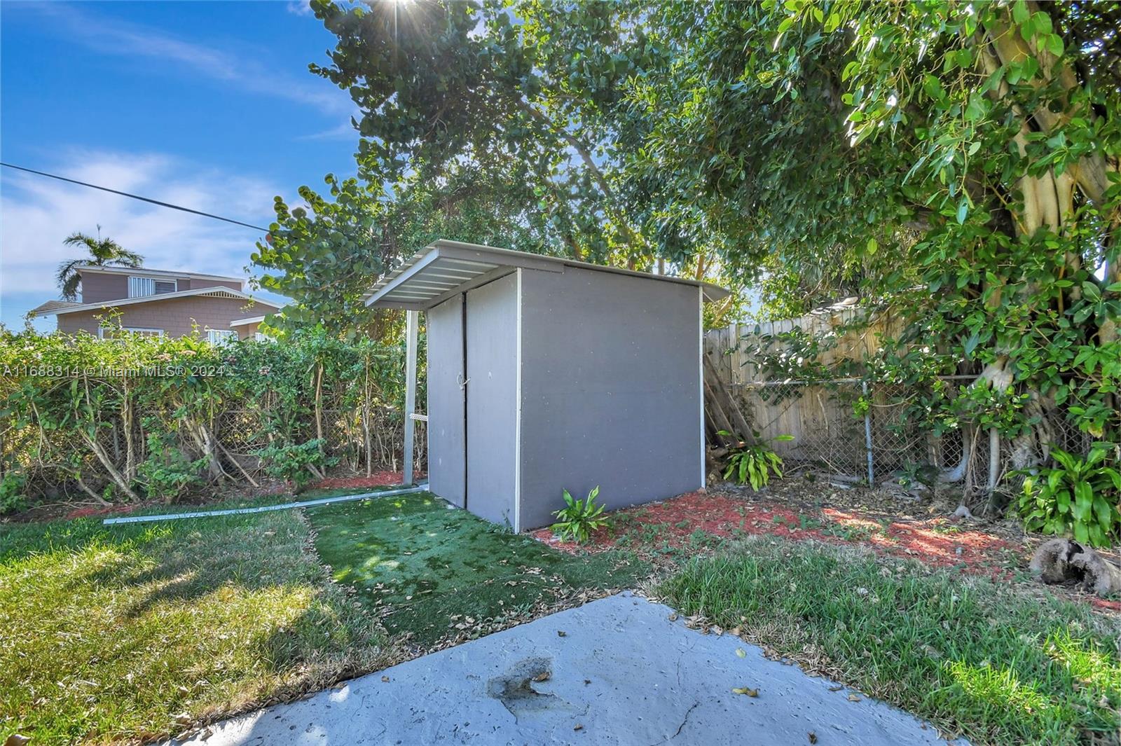 LAKEVIEW RIDGE - Residential