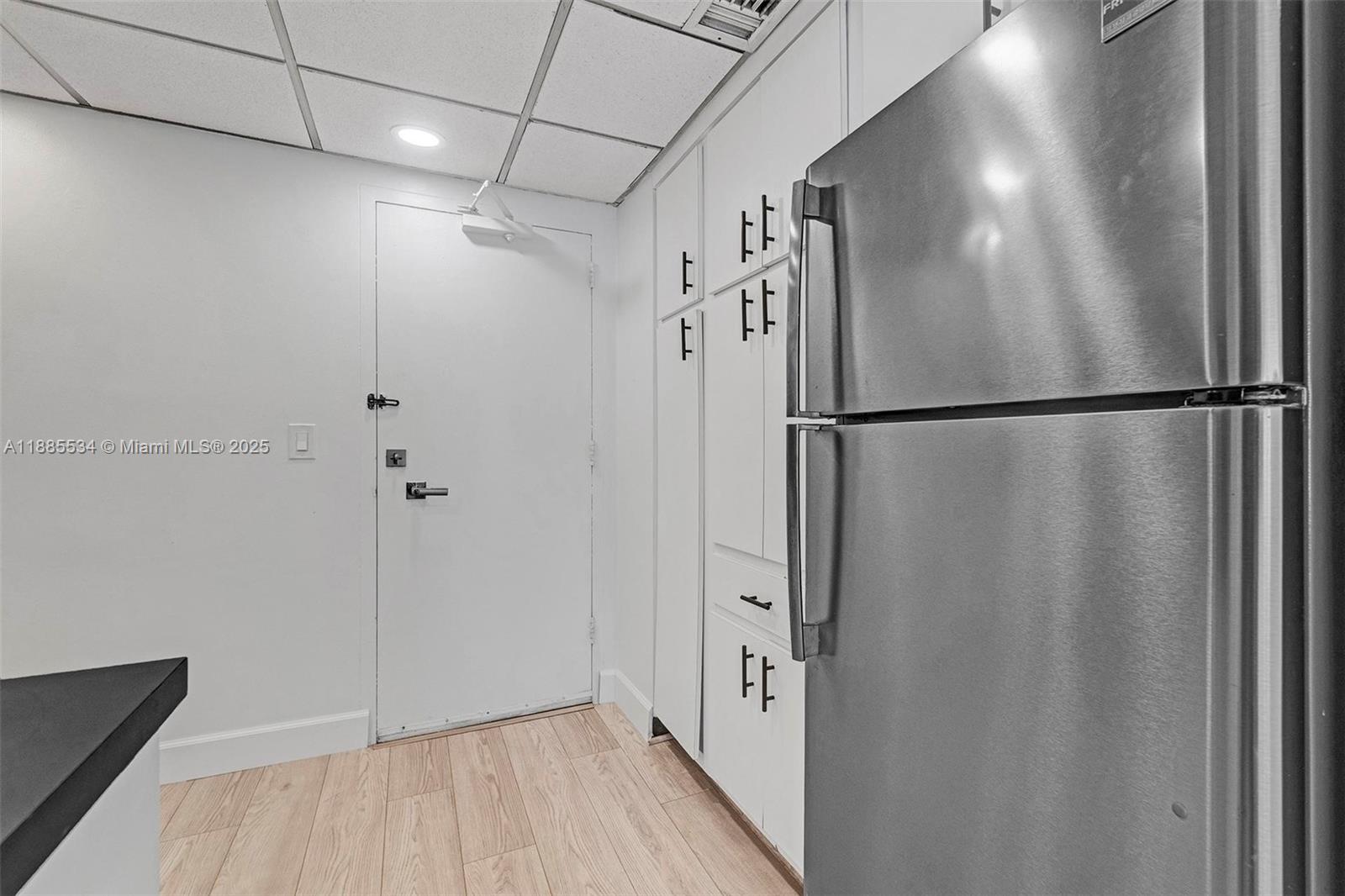 ROYAL AMBASSADOR CONDO - Residential Lease