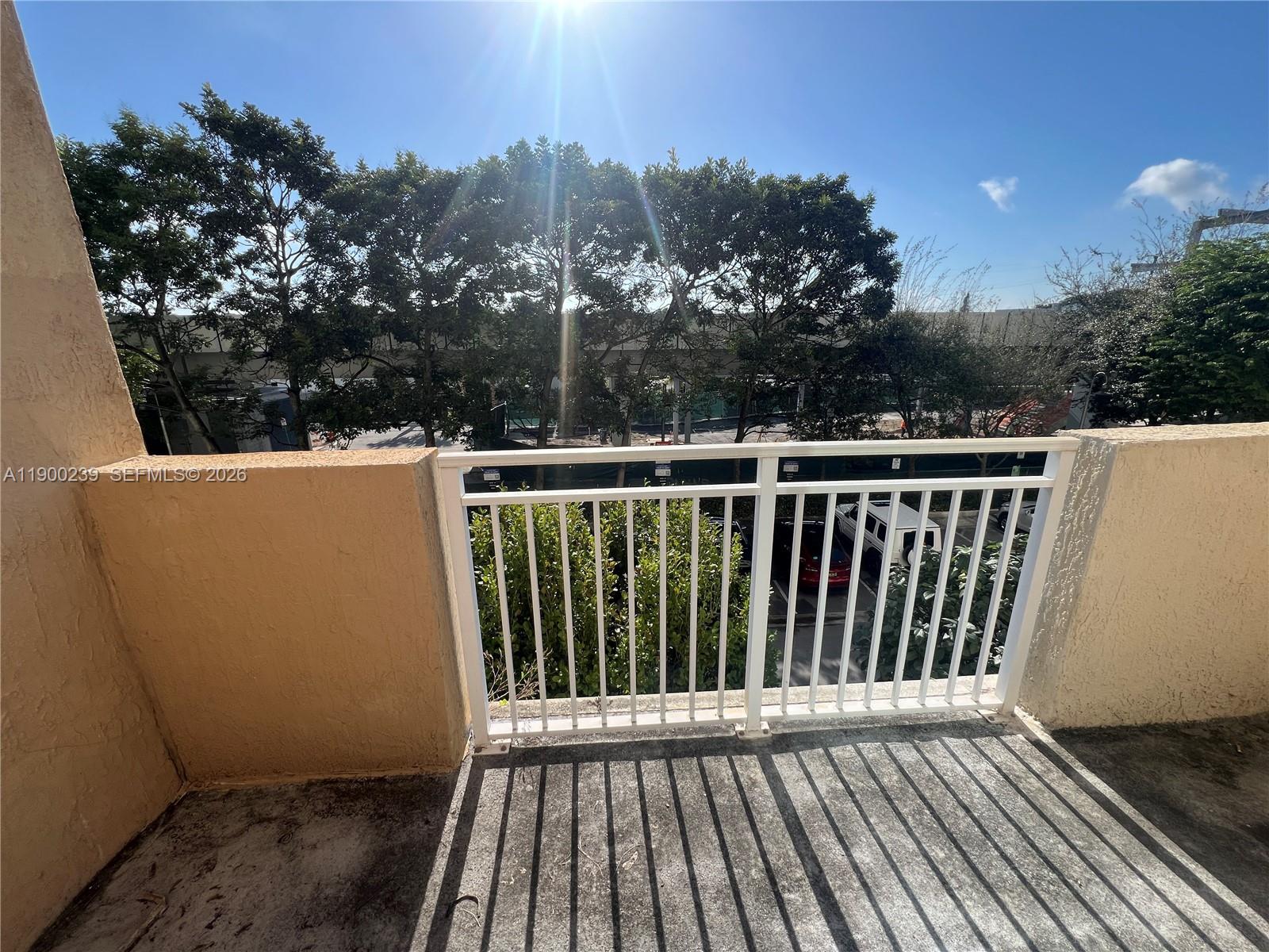 DOWNTOWN DADELAND CONDO N - Residential