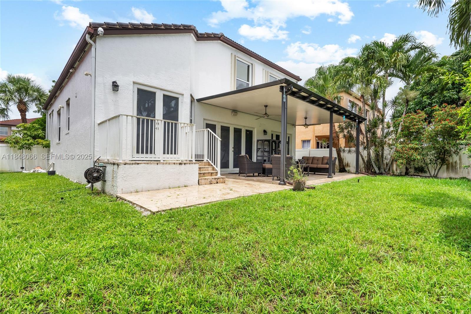 RIVIERA ISLES II - Residential