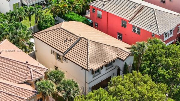 RIVIERA ISLES II - Residential