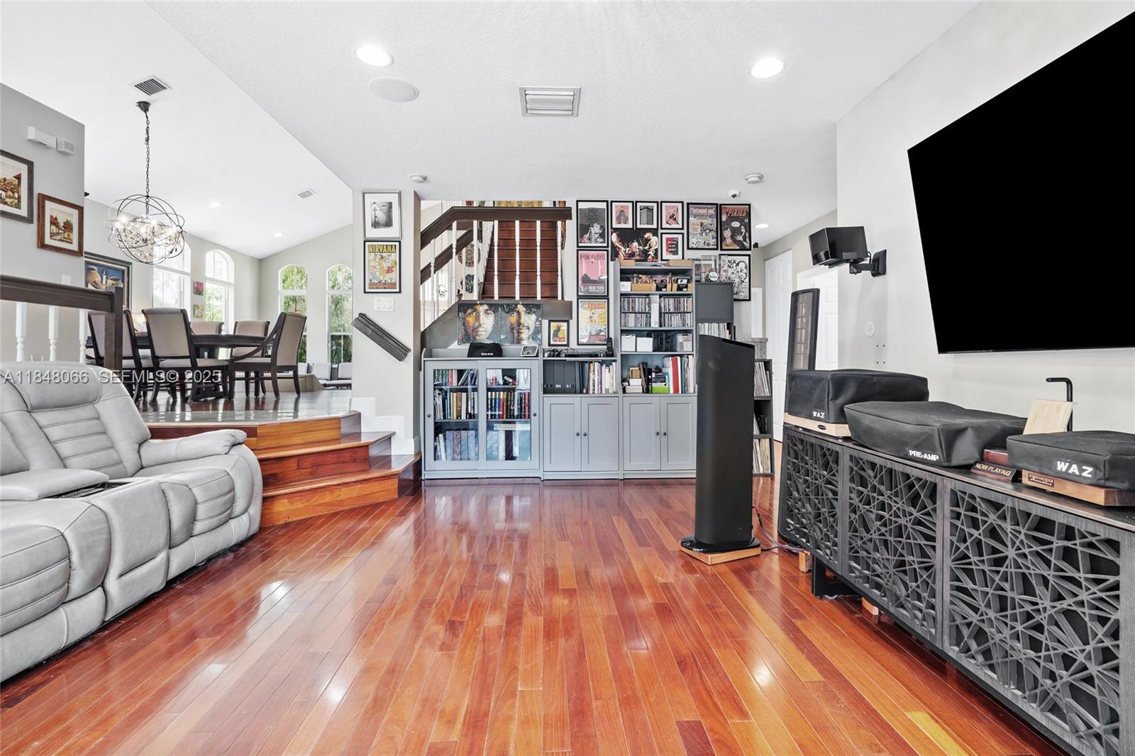 RIVIERA ISLES II - Residential