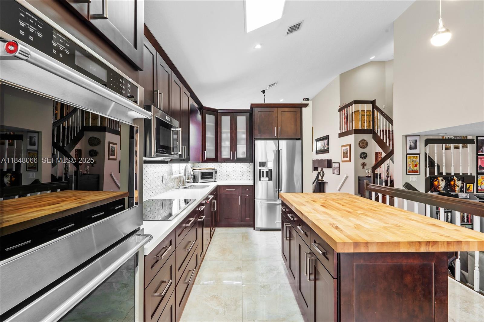 RIVIERA ISLES II - Residential