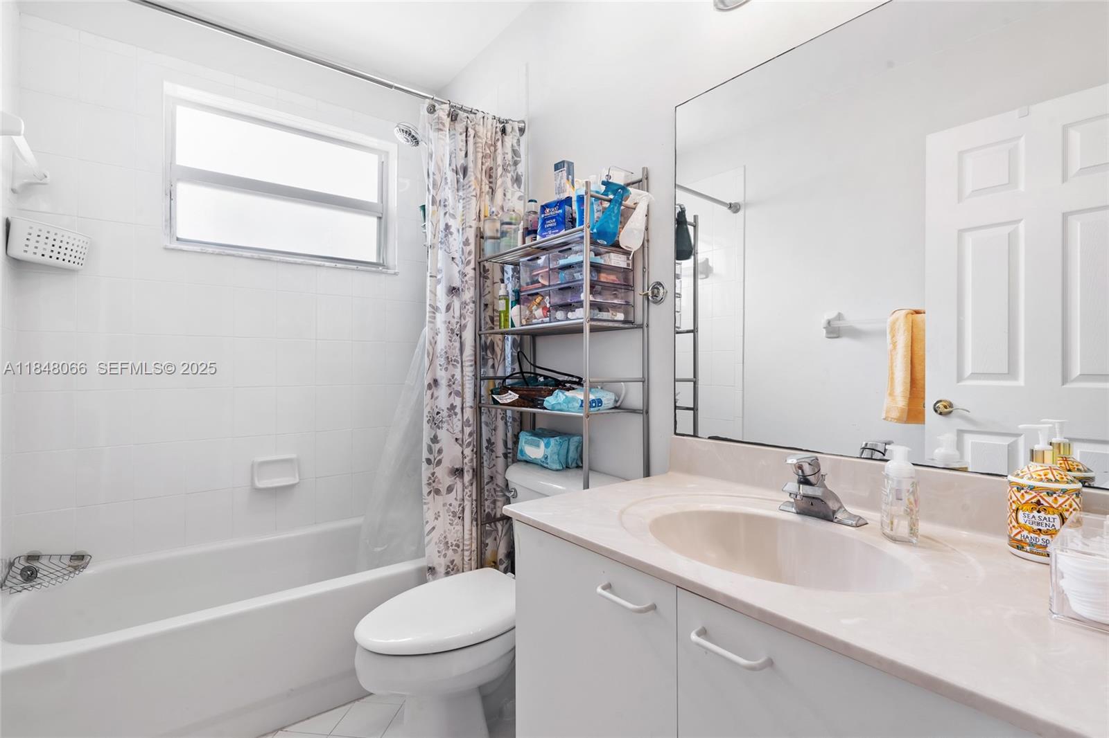 RIVIERA ISLES II - Residential