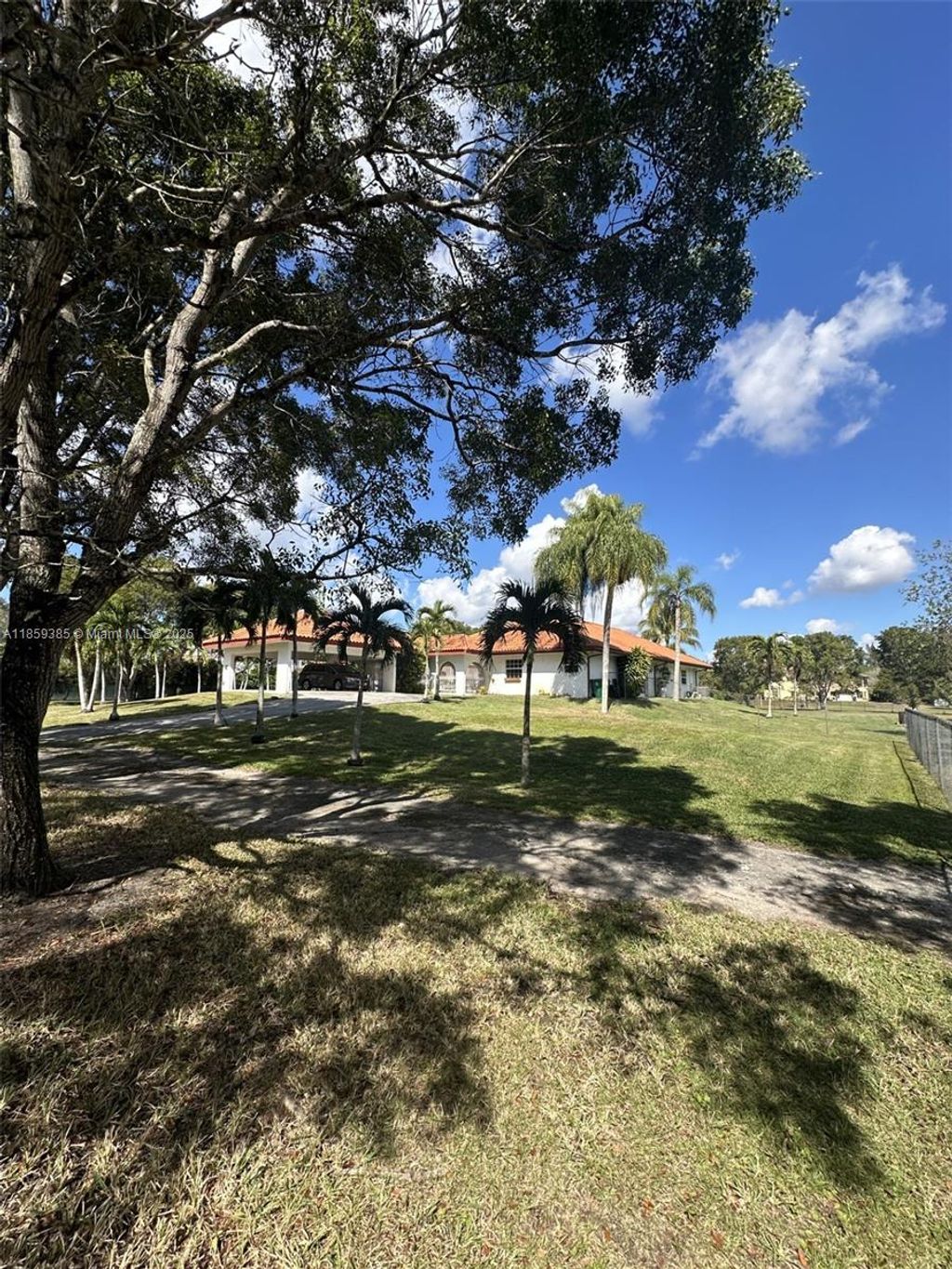 Photo of 18901 SW 53rd St, Southwest Ranches, FL 33332 (MLS # A11859385)