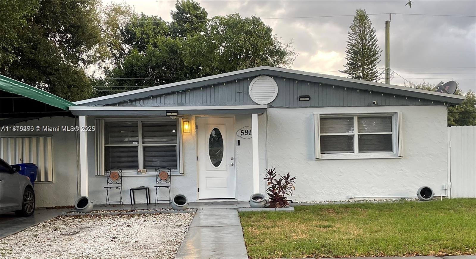 Rental Property at 5911 Hope St, Hollywood, Broward County, Florida - Bedrooms: 1 
Bathrooms: 1  - $1,500 MO.