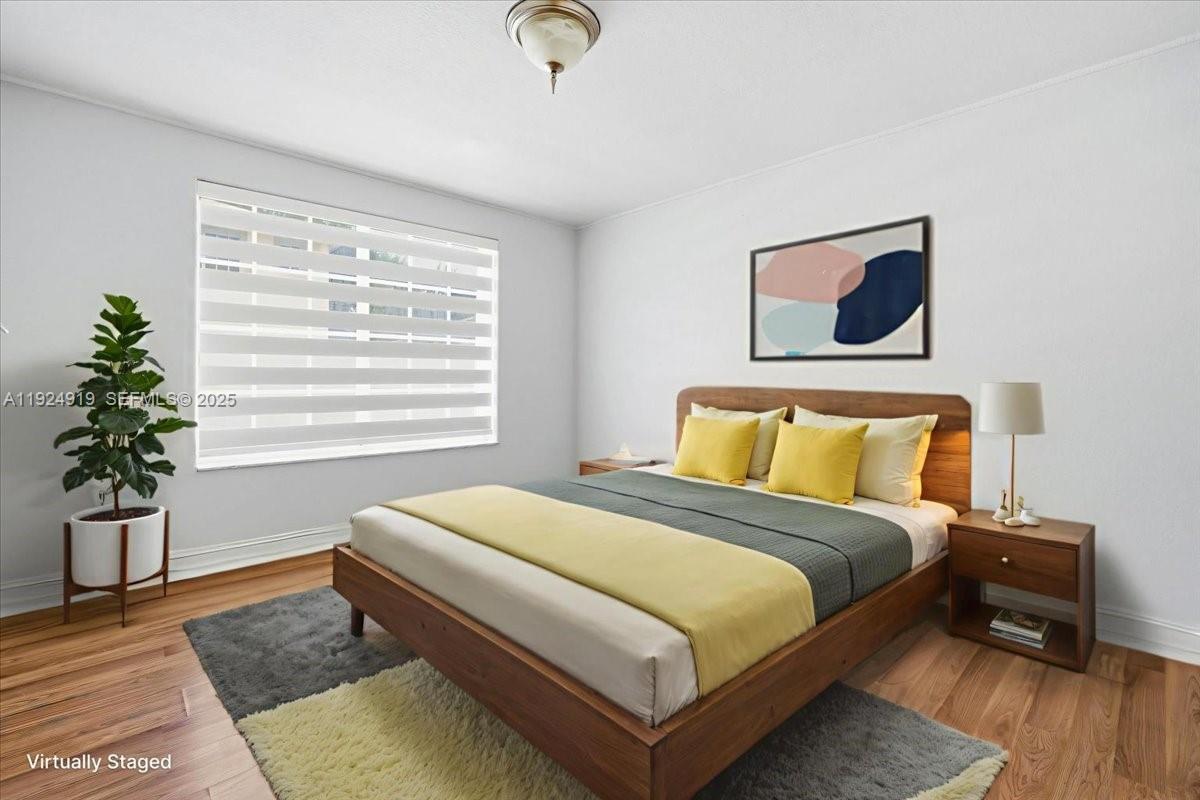 ROYAL LAKES 1ST ADDN - Residential