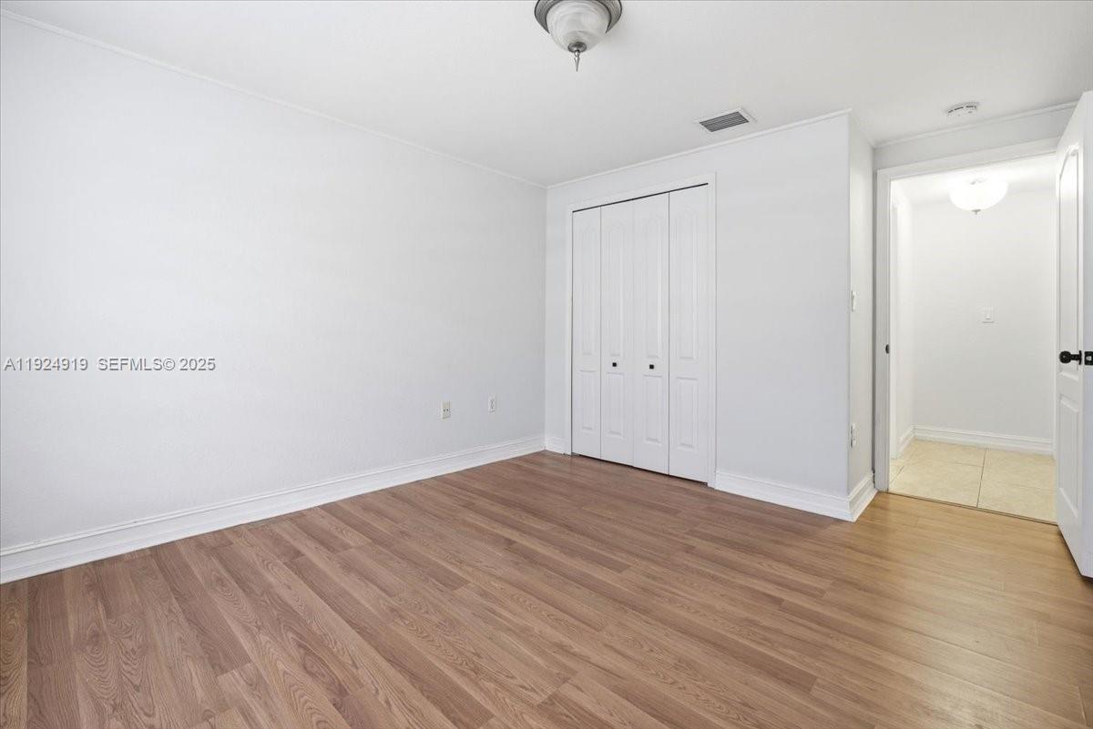 ROYAL LAKES 1ST ADDN - Residential