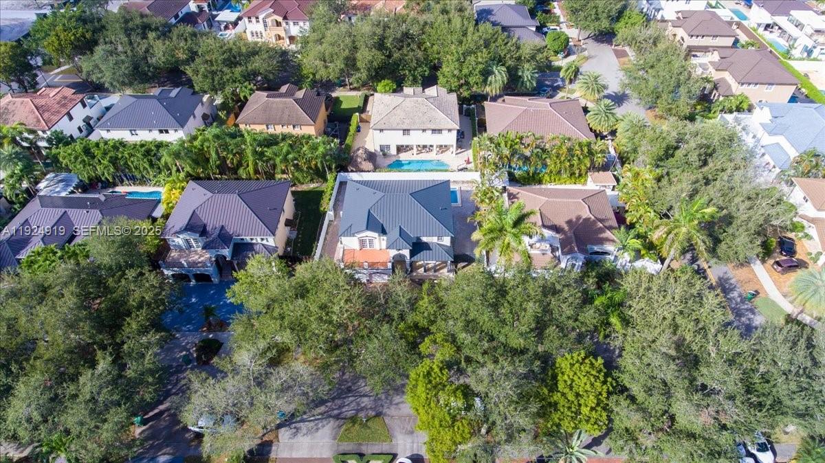 ROYAL LAKES 1ST ADDN - Residential