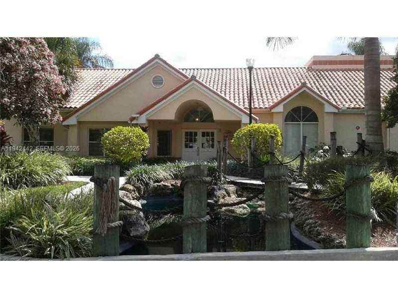 CORAL KEY CONDO - Residential