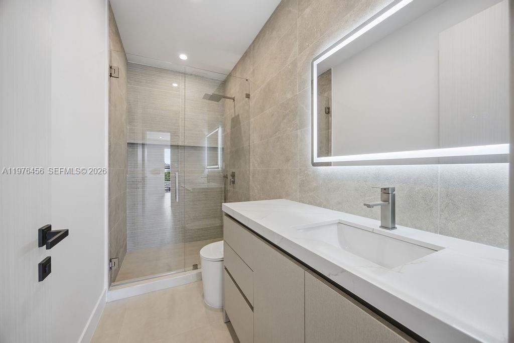 HOLIDAY HEIGHTS - Residential