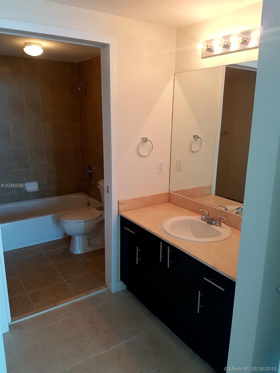 RIVER OAKS MARINA TOWER - Residential Lease