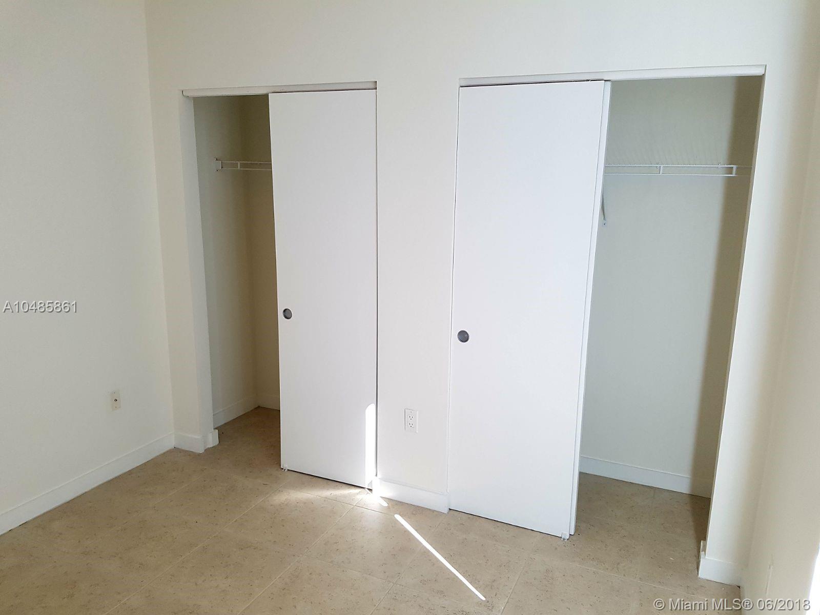 RIVER OAKS MARINA TOWER - Residential Lease