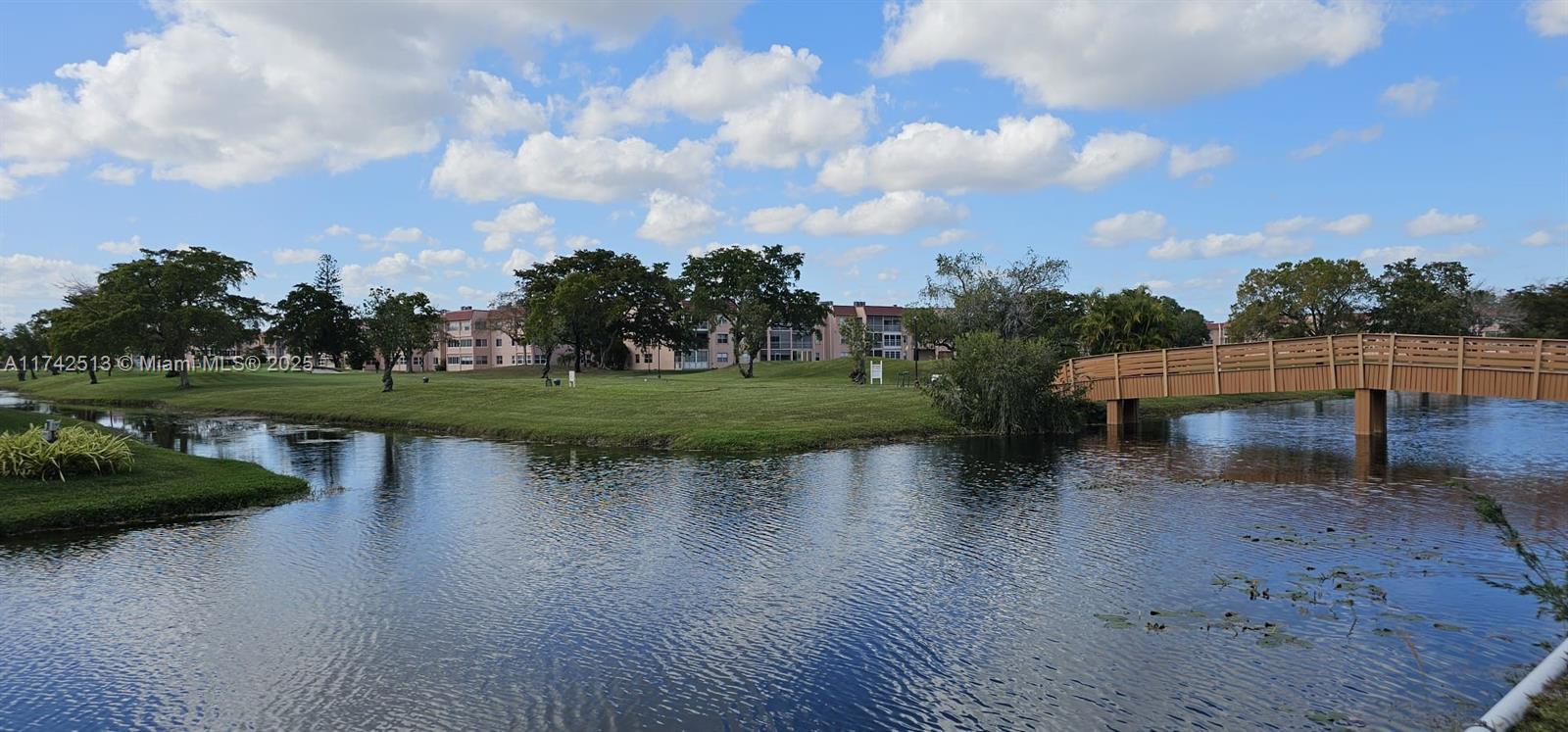 9380 Sunrise Lakes Blvd 103, Sunrise, Miami-Dade County, Florida - 2 Bedrooms  
2 Bathrooms - 