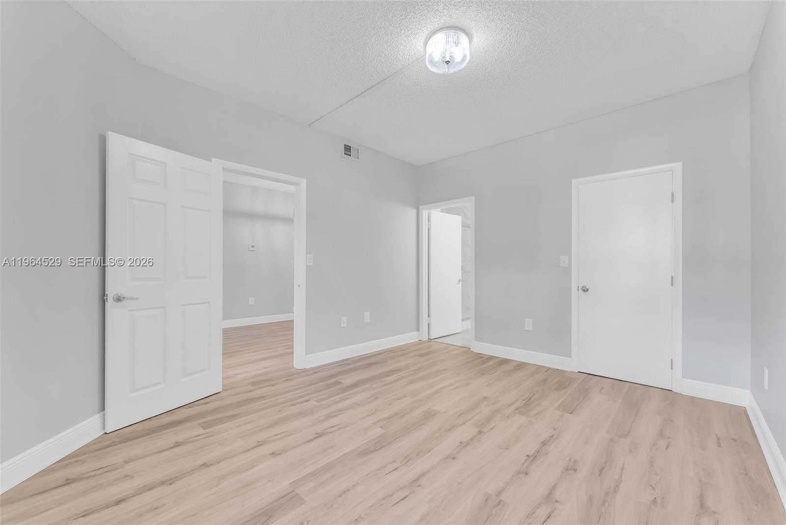 REFLECTIONS AT PEMBROKE P - Residential Lease