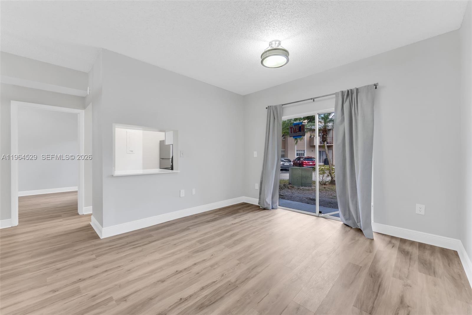 REFLECTIONS AT PEMBROKE P - Residential Lease