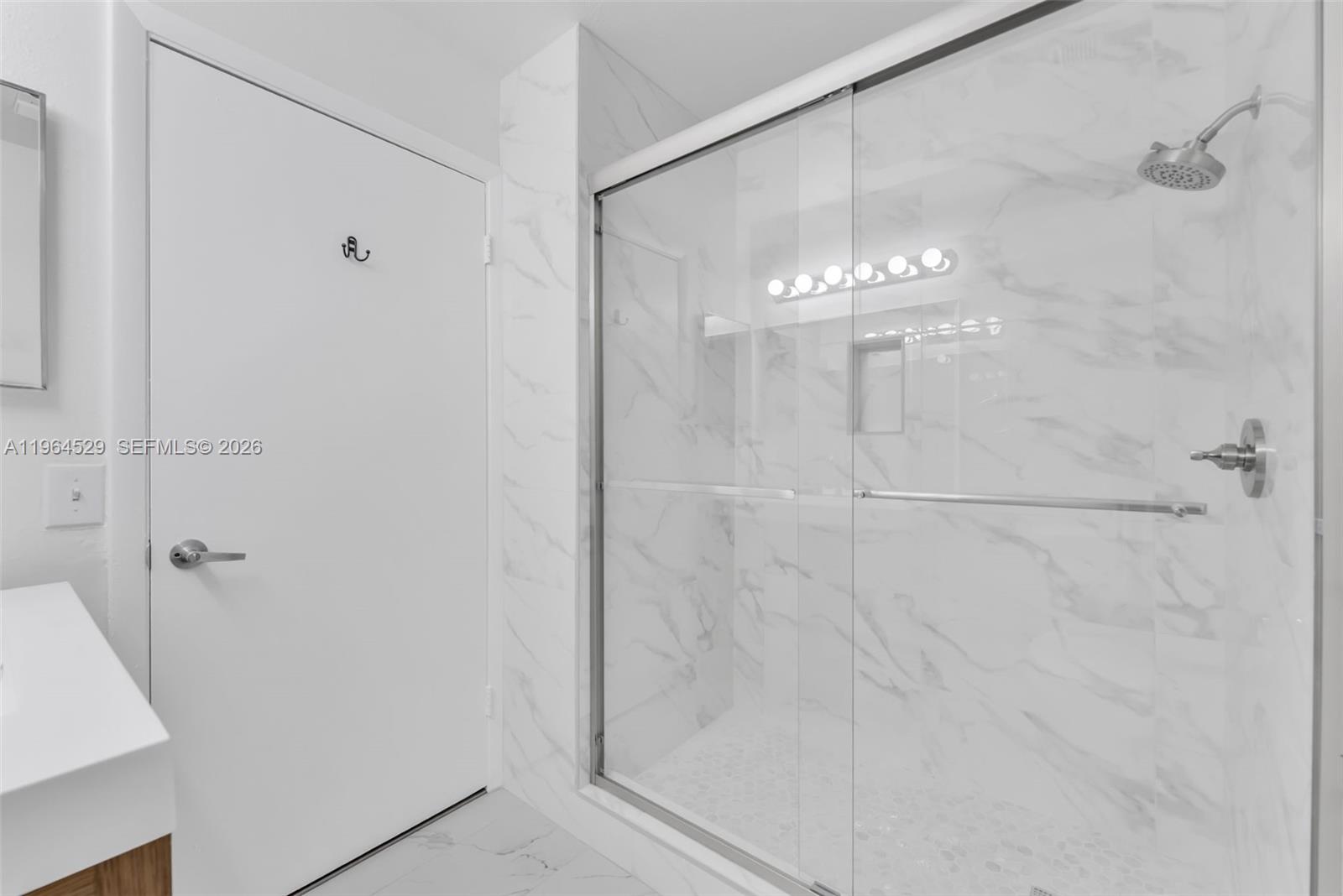 REFLECTIONS AT PEMBROKE P - Residential Lease