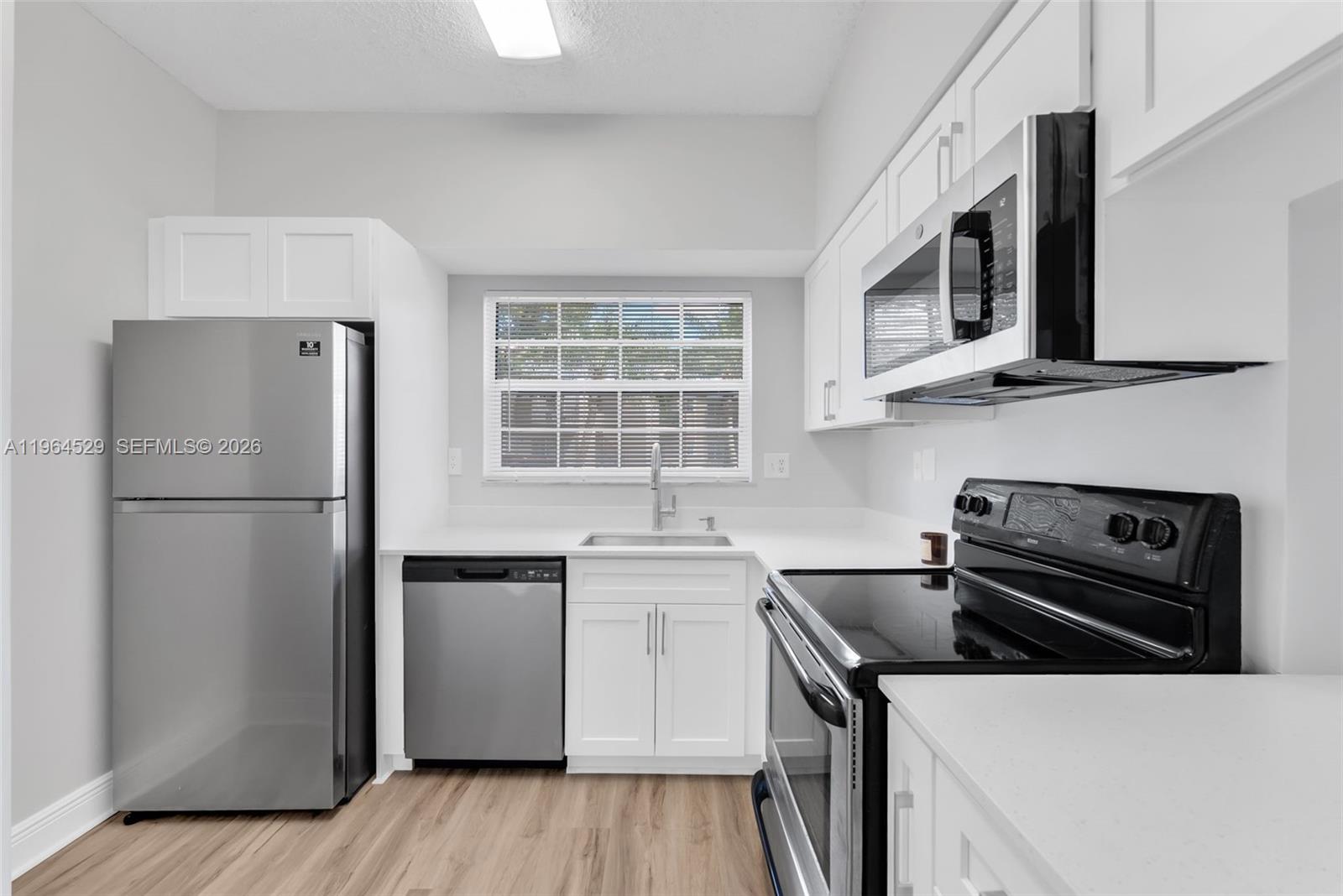 REFLECTIONS AT PEMBROKE P - Residential Lease