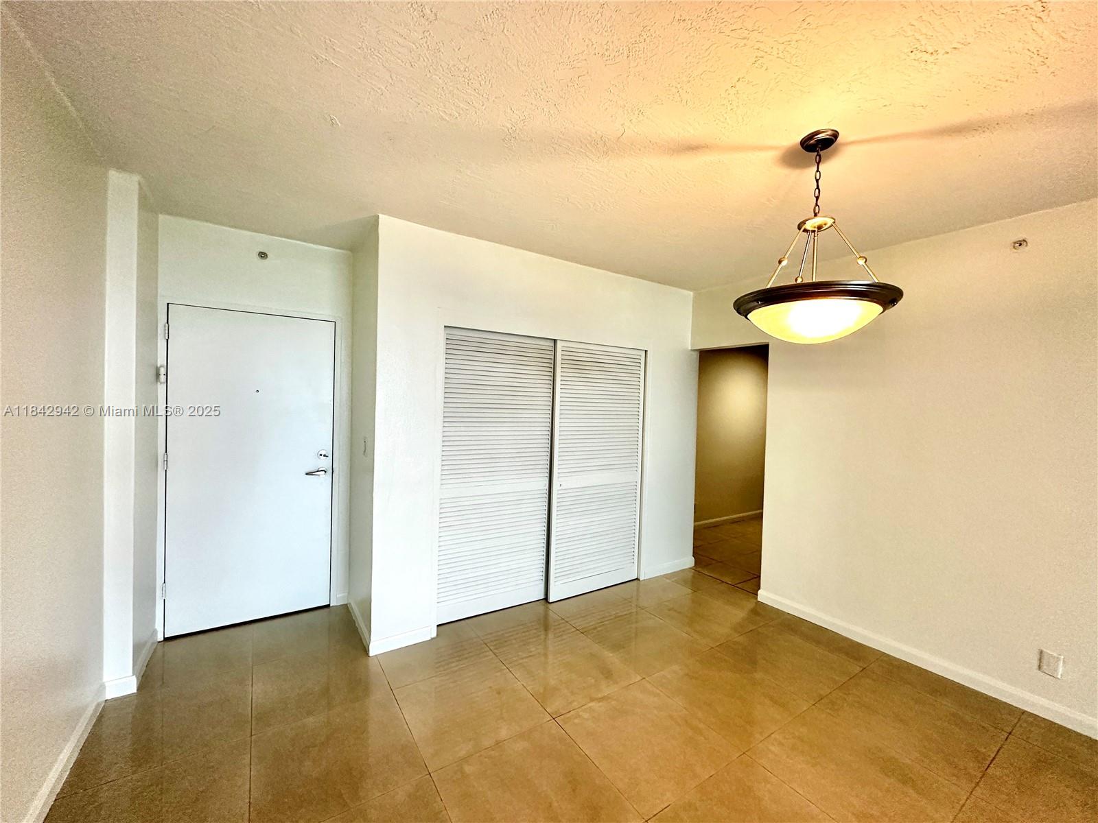 3000 S Ocean Dr 1208